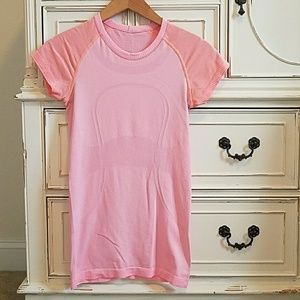 Size 2 short sleeve Lululemon top